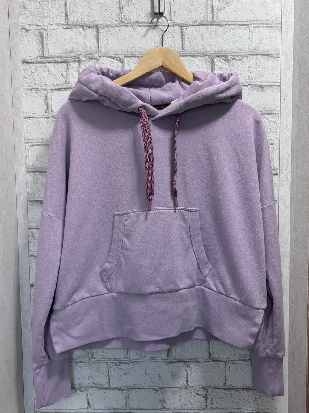Wanakome Lavender Hoodie with Brown Trim
